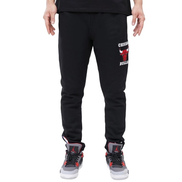 Pro Standard NBA Chicago Bulls Retro Classic Men's Sweatpants BCB451538-BLK - Picture 2 of 4